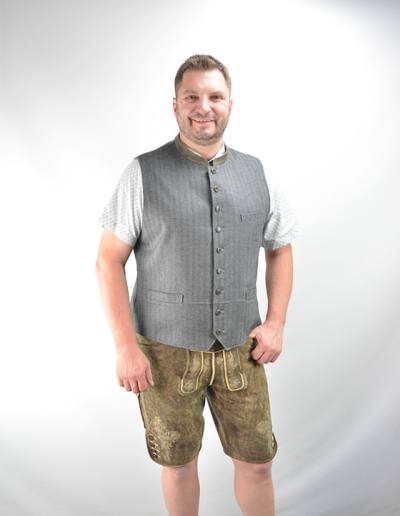 Gilet mit Fischgrätenmustert