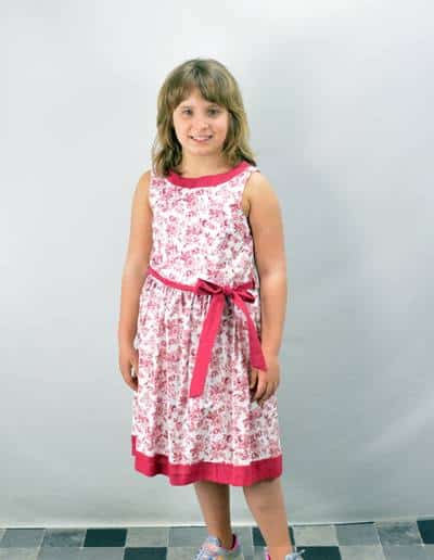 rotes Kinderkleid