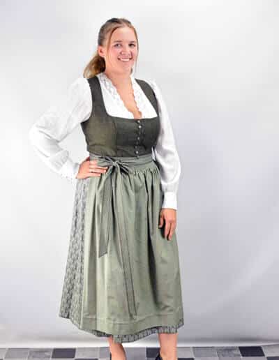 Leinendirndl