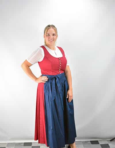 rotes Baumwolldirndl