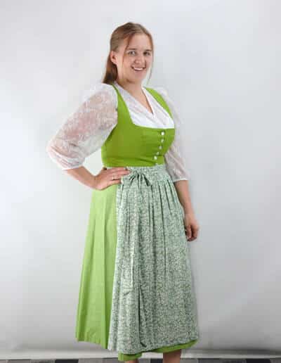 grünes Leinendirndl